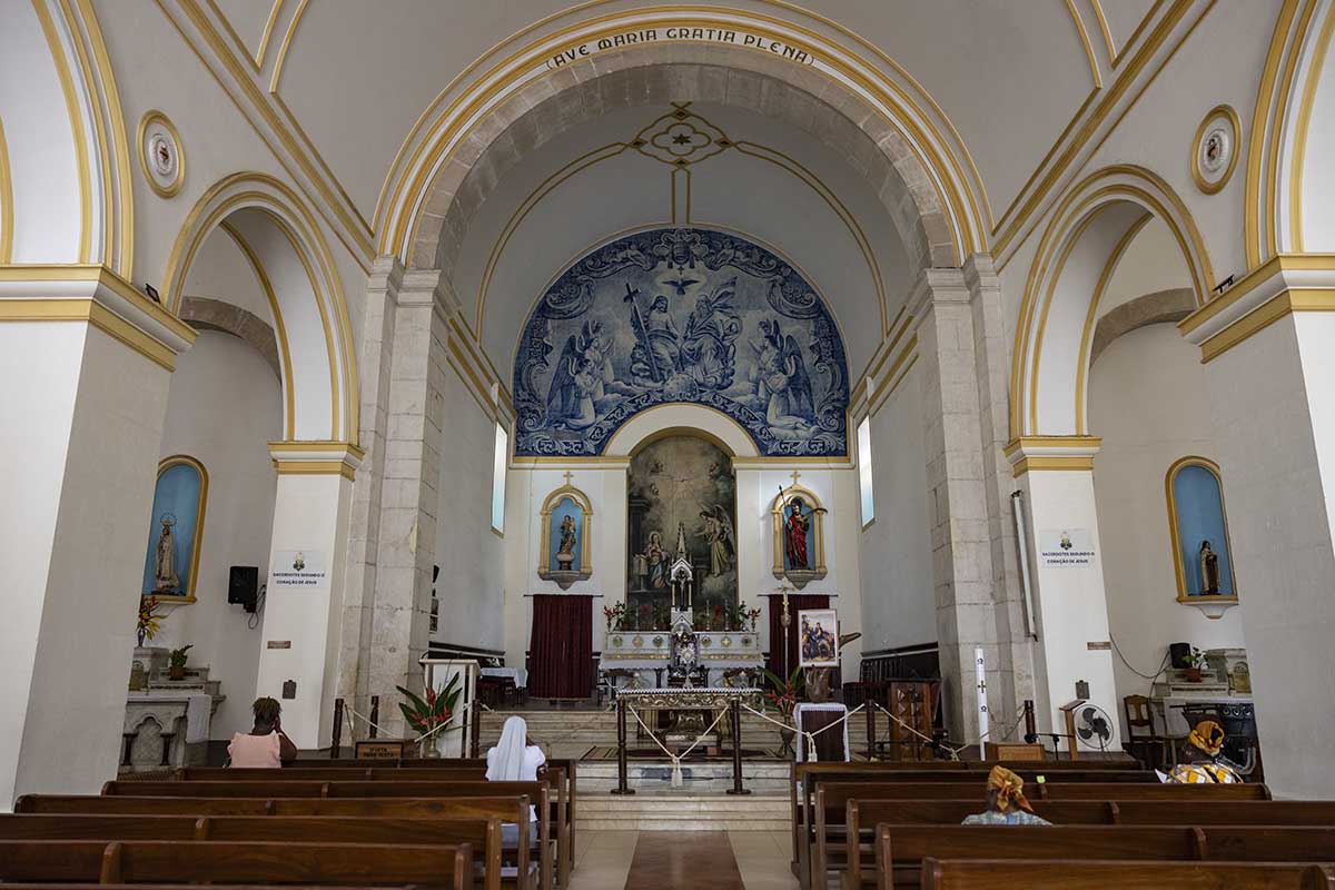 Cathedral of São Tomé, Sé Catedral de Nossa Senhora da Graçe - One Day in Sao Tome